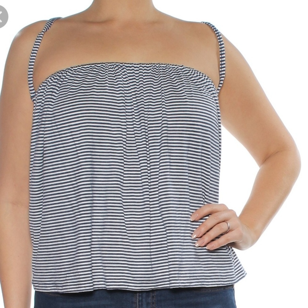 Max studio racerback top M